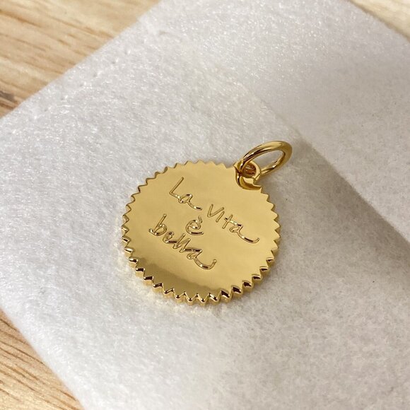 India Hicks La Vita E Belle Token Pendant, GOLD NIB Retired Item #137360 - Picture 2 of 4